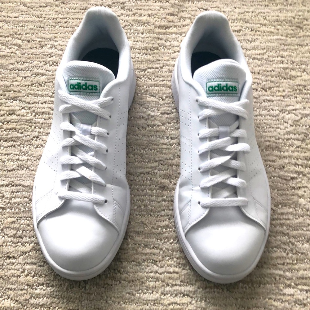 ✅ New! Classic Adidas Advantage Sneakers 9